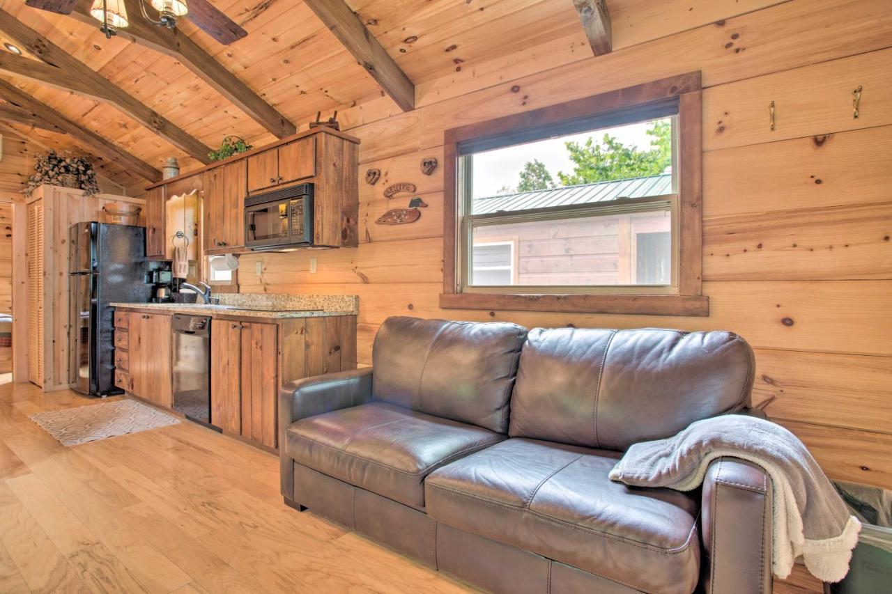 Mill Spring Cabin Near Parker-Binns Winery! 외부 사진