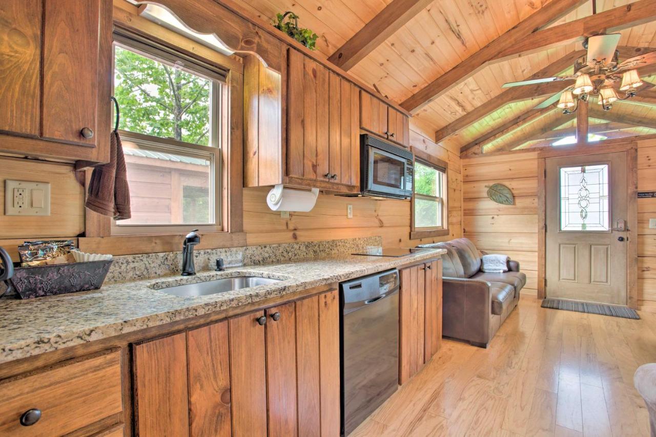 Mill Spring Cabin Near Parker-Binns Winery! 외부 사진